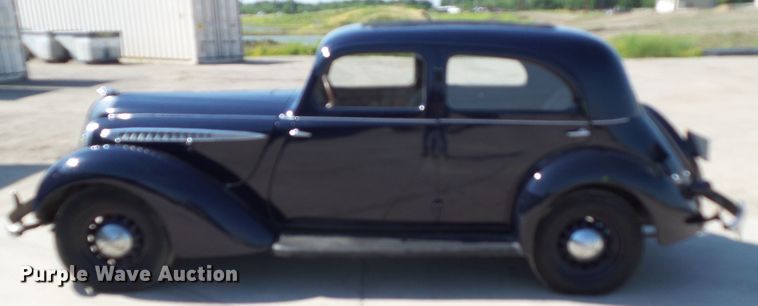 image for item GX9106 1936 Hupmobile 618G  sedan