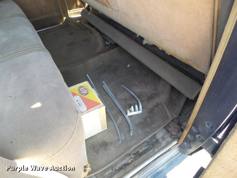 image for item GX9106 1936 Hupmobile 618G  sedan