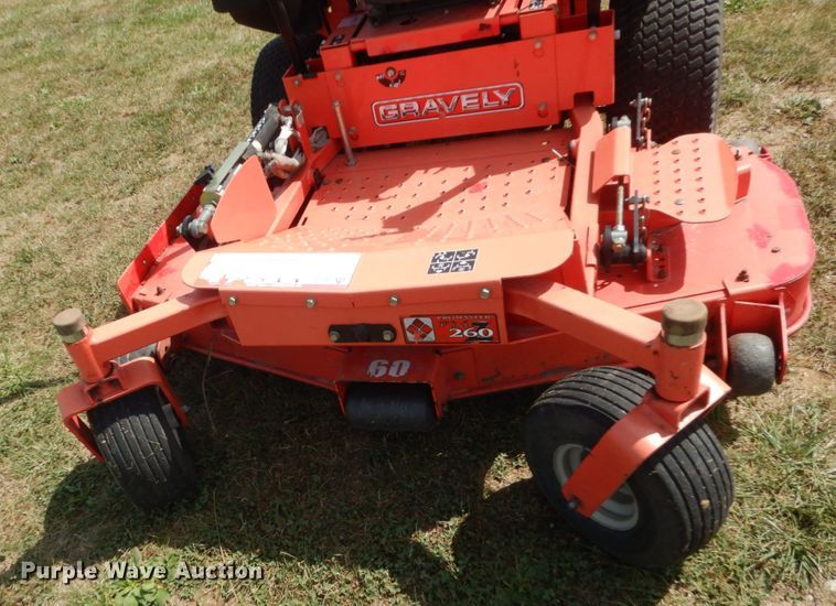 image for item GX9178 Gravely ProMaster PMZ260 ZTR lawn mower