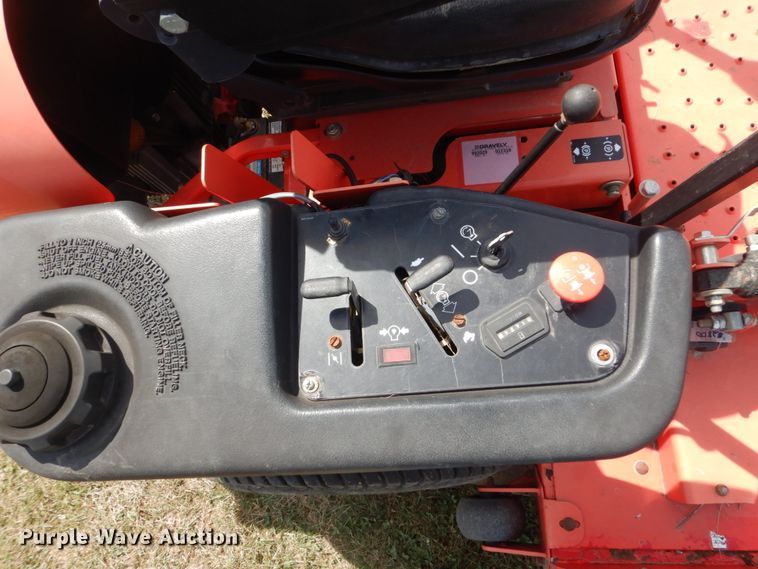 image for item GX9178 Gravely ProMaster PMZ260 ZTR lawn mower