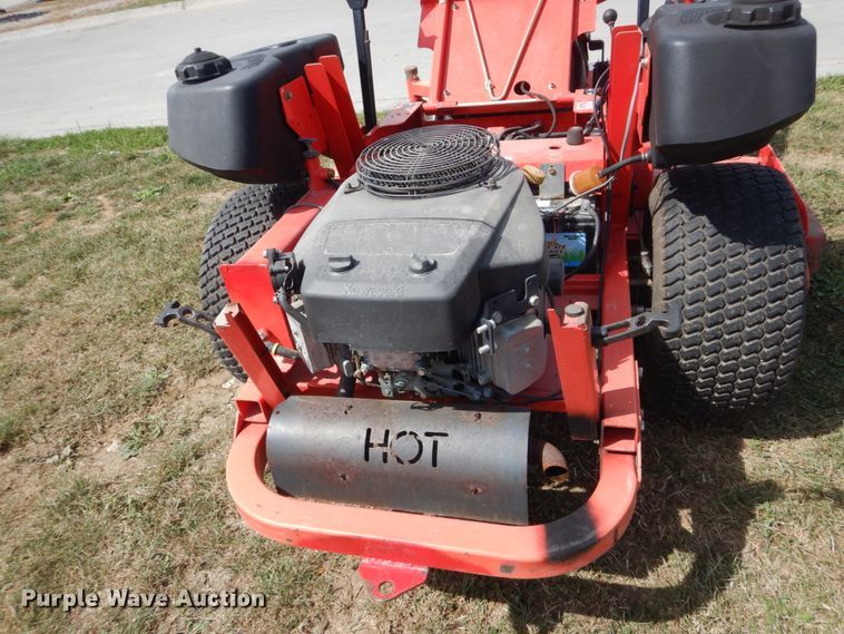 image for item GX9178 Gravely ProMaster PMZ260 ZTR lawn mower