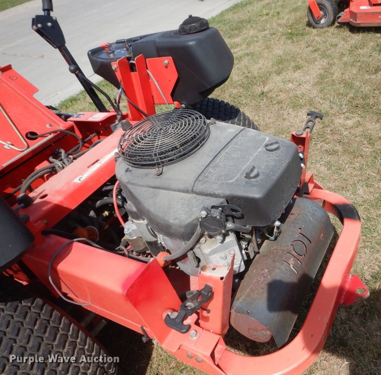 image for item GX9178 Gravely ProMaster PMZ260 ZTR lawn mower