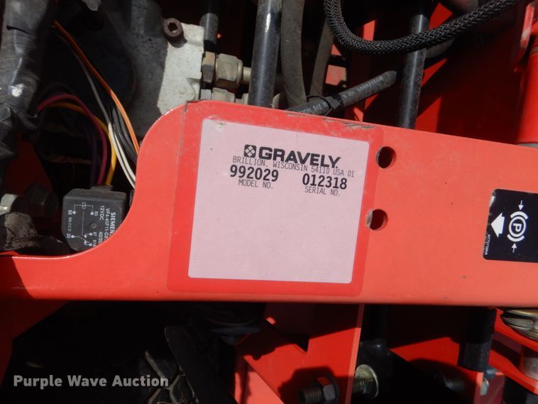 image for item GX9178 Gravely ProMaster PMZ260 ZTR lawn mower