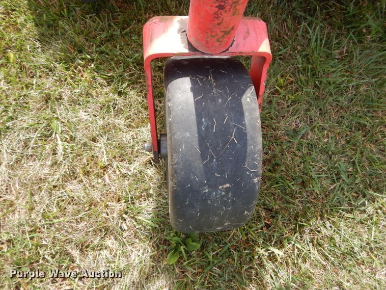 image for item GX9182 Gravely Pro Turn 460 ZTR lawn mower