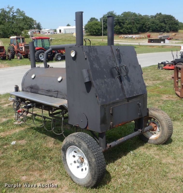 image for item GX9186 Grill and smoker