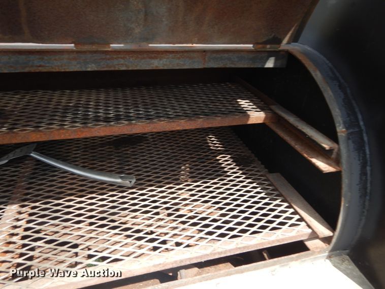 image for item GX9186 Grill and smoker
