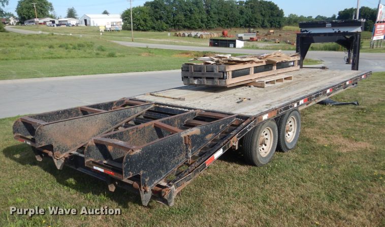 image for item GX9187 2005 Load Master equipment trailer