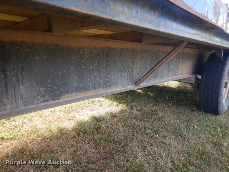 image for item GX9187 2005 Load Master equipment trailer