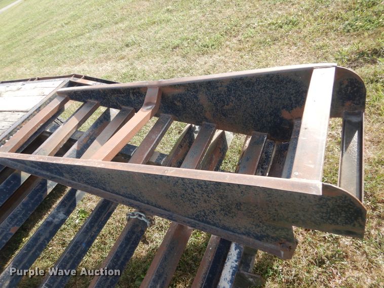 image for item GX9187 2005 Load Master equipment trailer