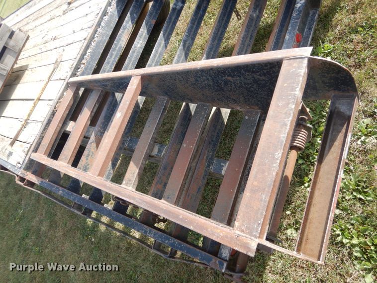 image for item GX9187 2005 Load Master equipment trailer