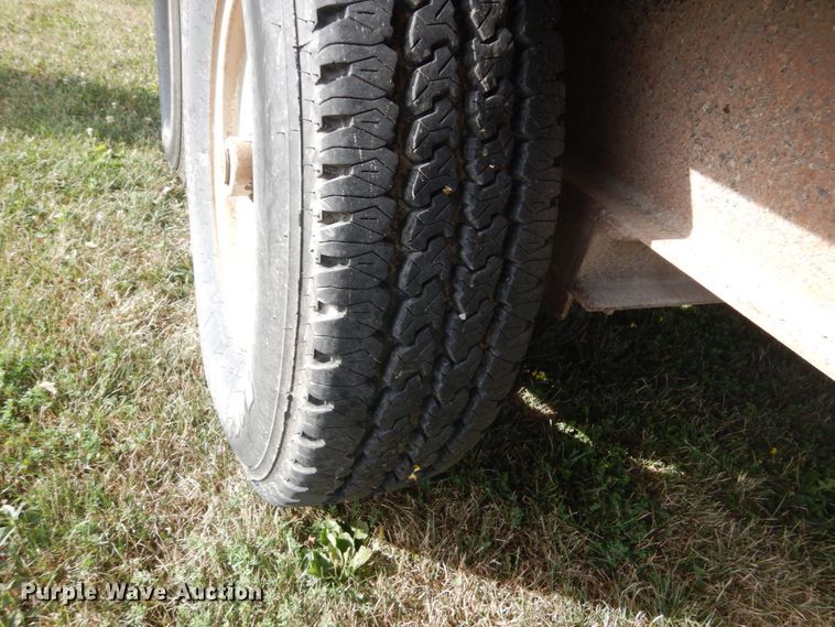 image for item GX9187 2005 Load Master equipment trailer