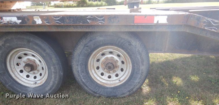 image for item GX9187 2005 Load Master equipment trailer