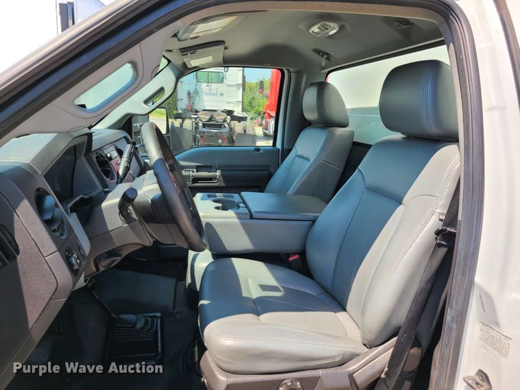 image for item GY9503 2012 Ford F550 Super Duty  utility truck