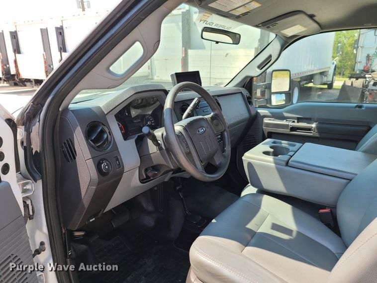 image for item GY9503 2012 Ford F550 Super Duty  utility truck