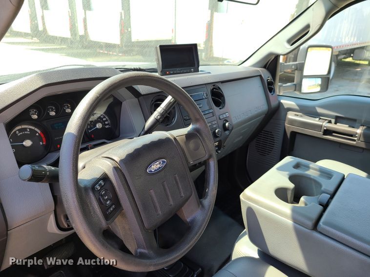image for item GY9503 2012 Ford F550 Super Duty  utility truck