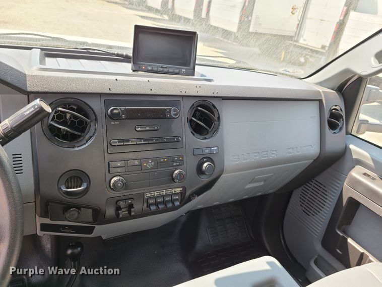 image for item GY9503 2012 Ford F550 Super Duty  utility truck