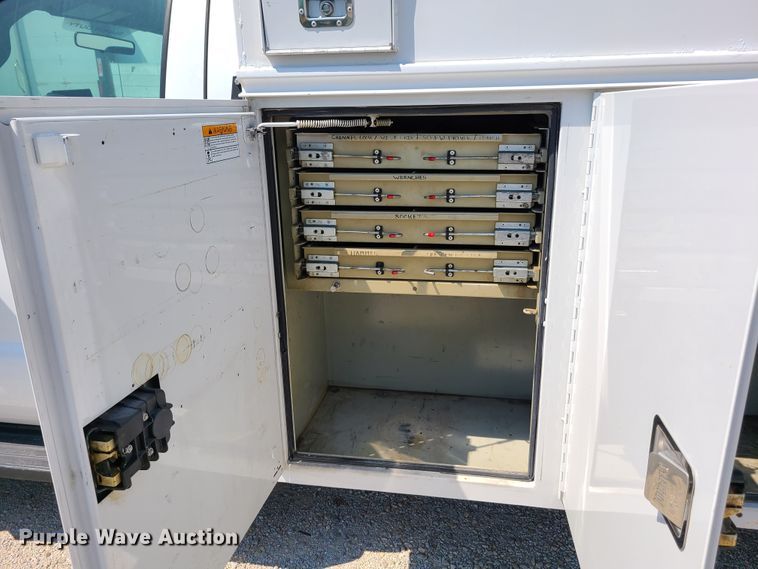 image for item GY9503 2012 Ford F550 Super Duty  utility truck