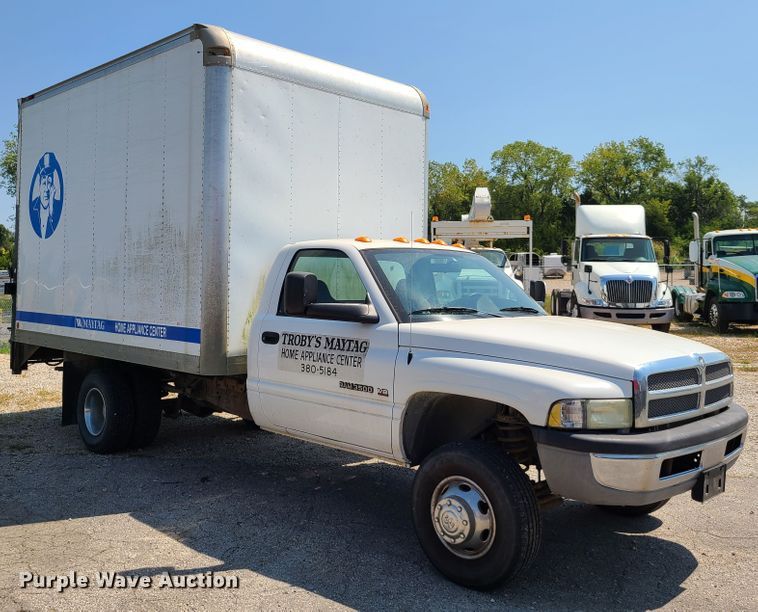 image for item GY9504 2002 Dodge Ram 3500  box truck