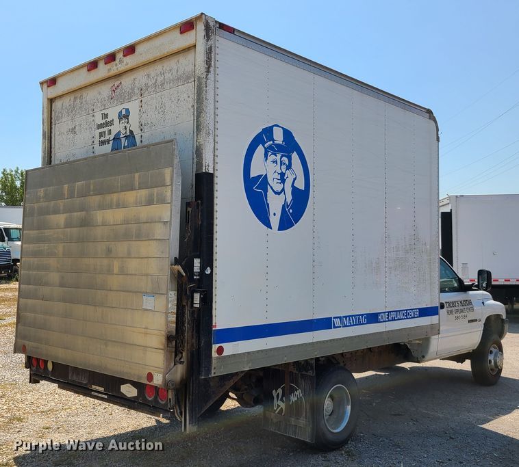 image for item GY9504 2002 Dodge Ram 3500  box truck