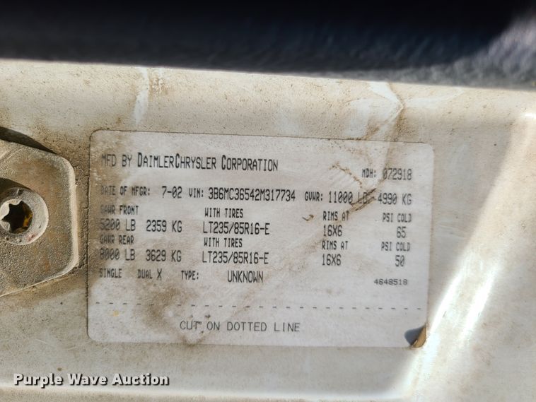 image for item GY9504 2002 Dodge Ram 3500  box truck