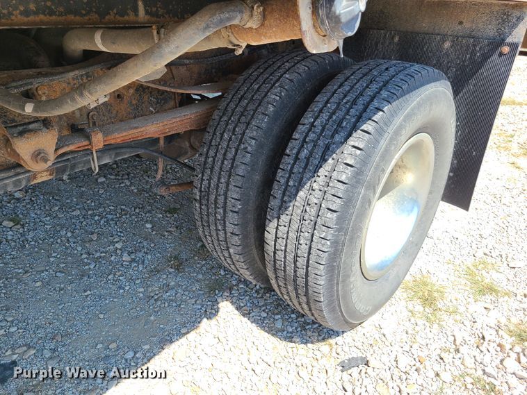 image for item GY9504 2002 Dodge Ram 3500  box truck