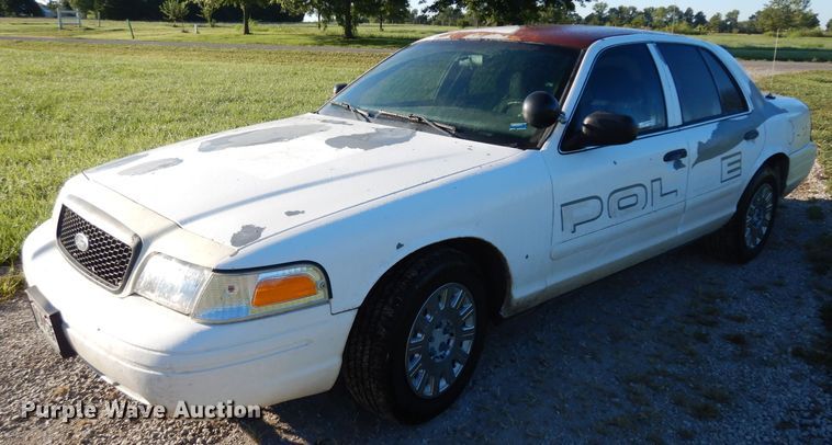 image for item HA9432 2007 Ford Crown Victoria Police Interceptor