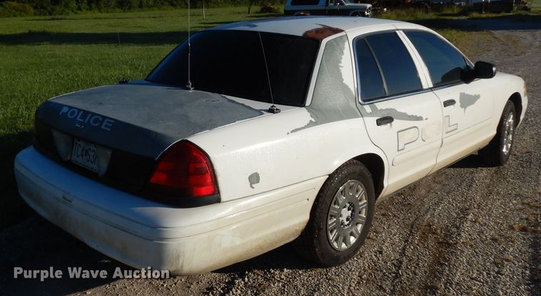 image for item HA9432 2007 Ford Crown Victoria Police Interceptor
