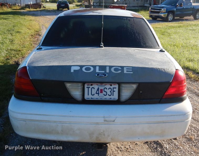 image for item HA9432 2007 Ford Crown Victoria Police Interceptor