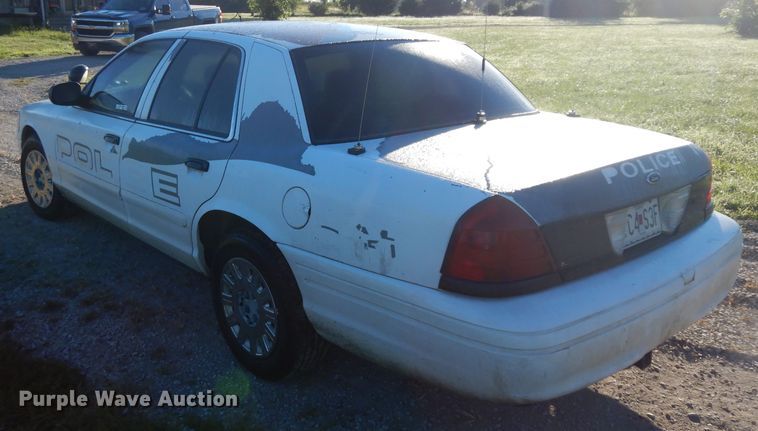 image for item HA9432 2007 Ford Crown Victoria Police Interceptor
