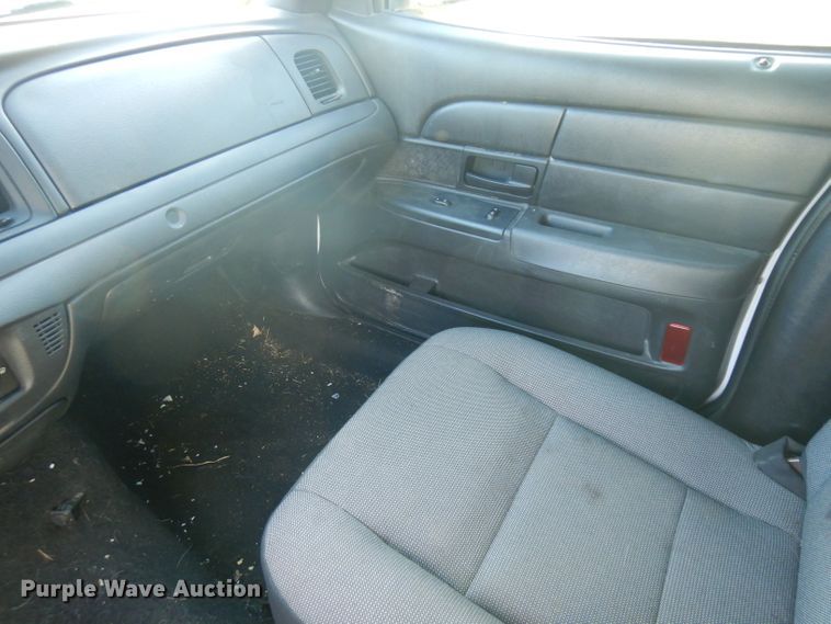 image for item HA9432 2007 Ford Crown Victoria Police Interceptor