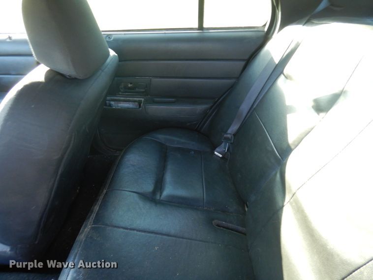 image for item HA9432 2007 Ford Crown Victoria Police Interceptor