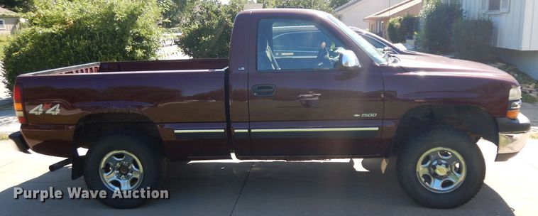 image for item HA9434 1999 Chevrolet Silverado 1500  pickup truck