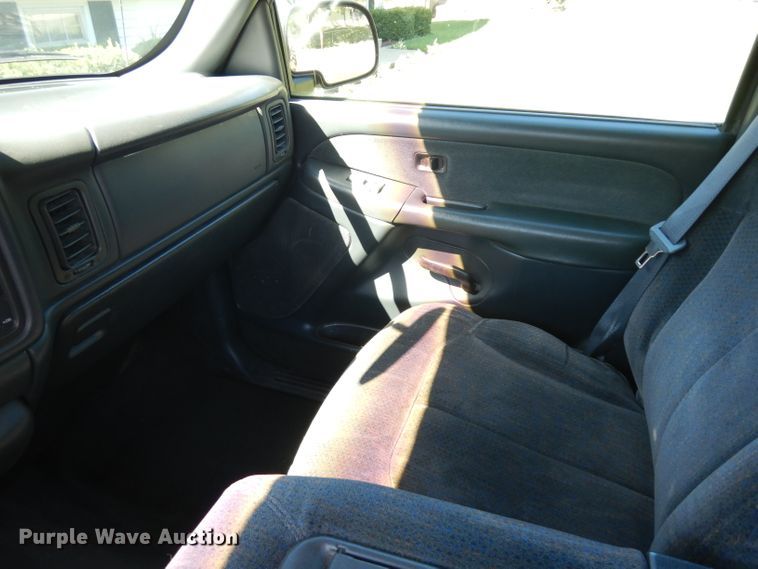 image for item HA9434 1999 Chevrolet Silverado 1500  pickup truck