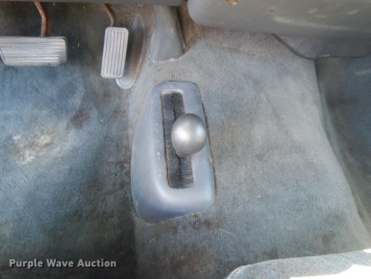 image for item HA9434 1999 Chevrolet Silverado 1500  pickup truck