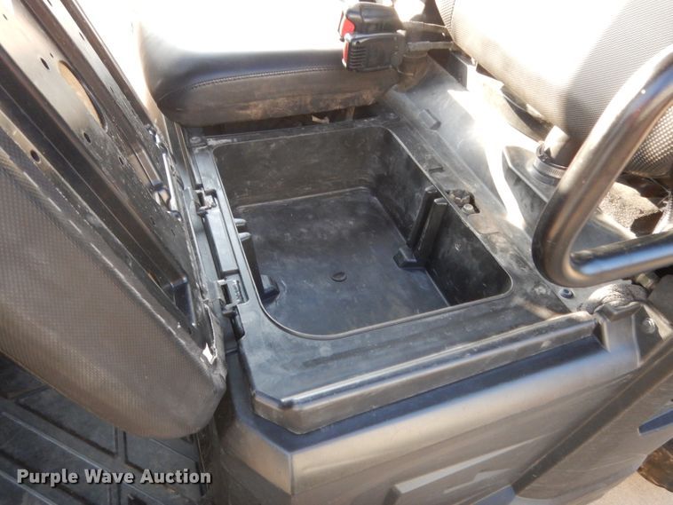 image for item HB9374 2014 Polaris Ranger 900 Crew  utility vehicle