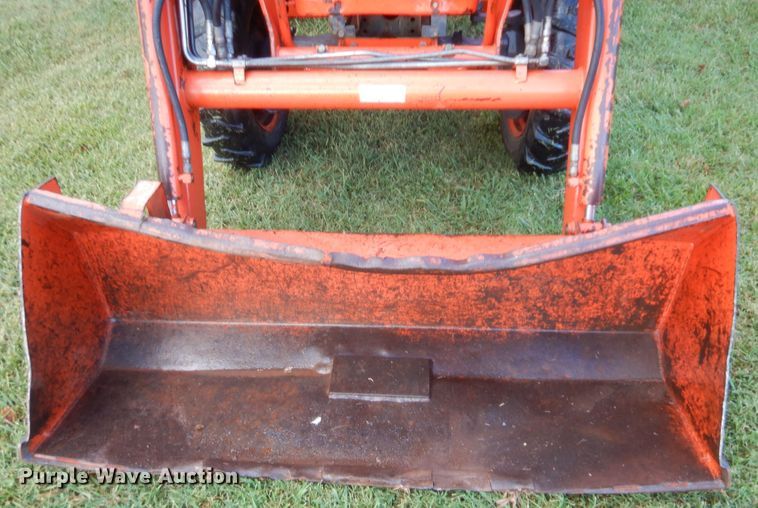 image for item HB9451 Kubota L2500  tractor