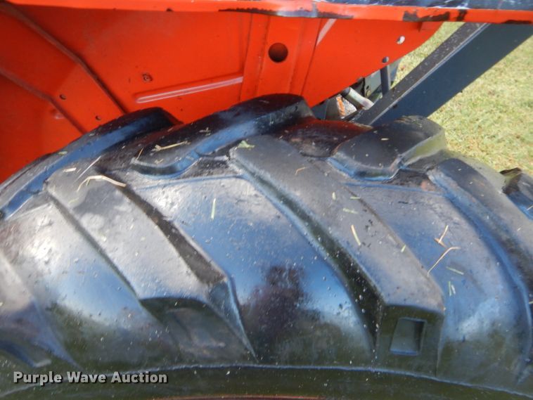 image for item HB9451 Kubota L2500  tractor