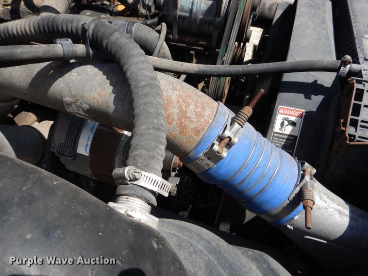 image for item HC9059 2001 Freightliner FS65 Blue Bird  school bus