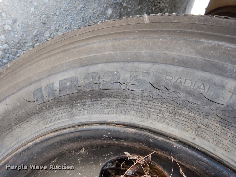 image for item HC9059 2001 Freightliner FS65 Blue Bird  school bus