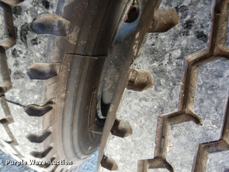 image for item HC9059 2001 Freightliner FS65 Blue Bird  school bus