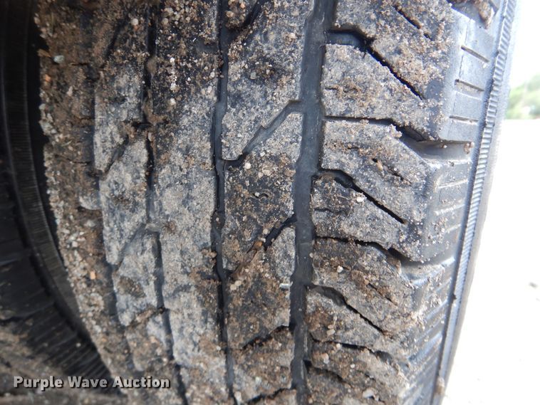 image for item HJ9804 1995 Ford E350 Super Duty  delivery van