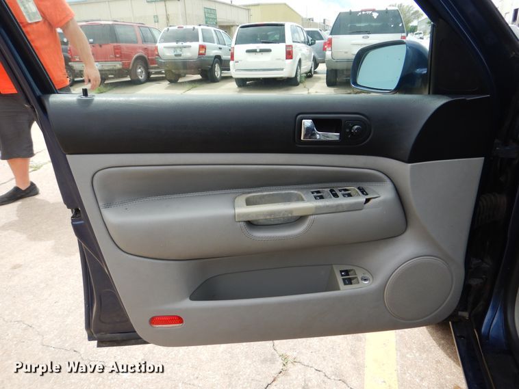 image for item HJ9865 2002 Volkswagen Jetta