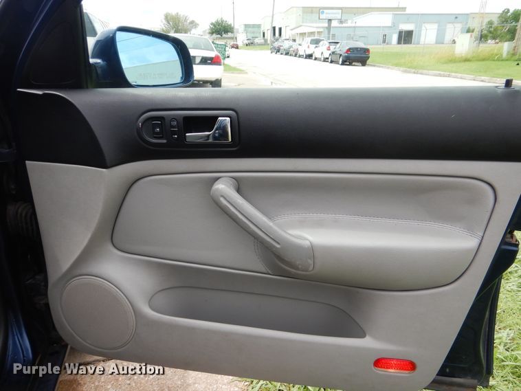 image for item HJ9865 2002 Volkswagen Jetta