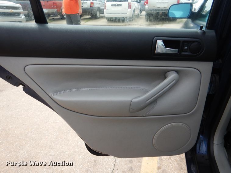 image for item HJ9865 2002 Volkswagen Jetta