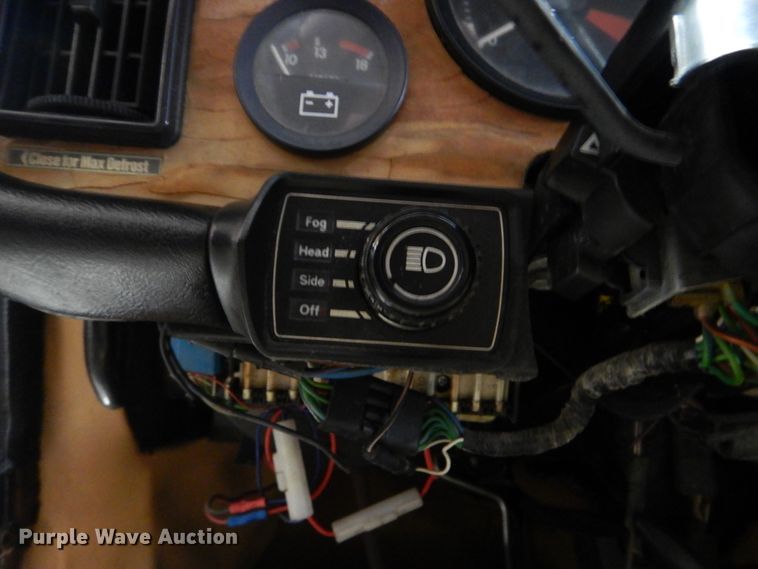 image for item HJ9897 1986 Jaguar XJ6