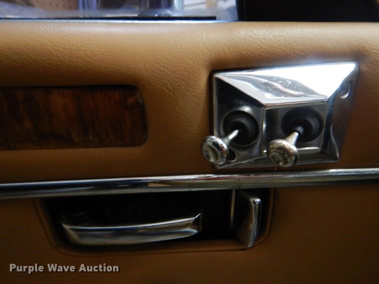 image for item HJ9897 1986 Jaguar XJ6