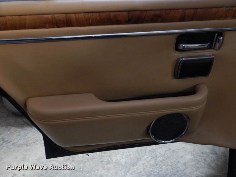 image for item HJ9897 1986 Jaguar XJ6