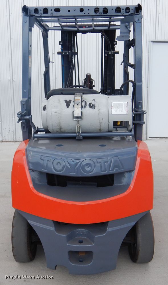 image for item HO9888 2008 Toyota 8FGU20  forklift
