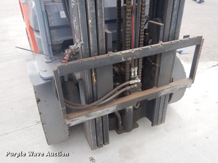 image for item HO9888 2008 Toyota 8FGU20  forklift