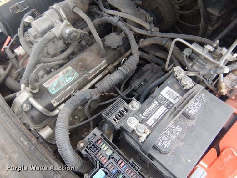 image for item HO9888 2008 Toyota 8FGU20  forklift